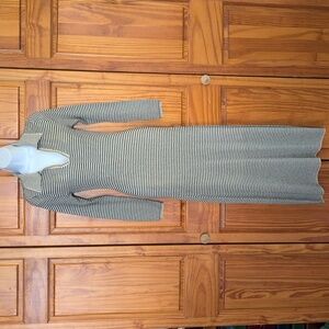 NWT Black/Cream Casual Long Sleeve Sweater Dress S